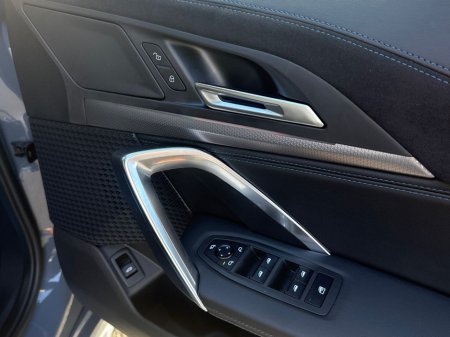 2025 BMW iX2 eDrive20 M Sport €48,950 thumbnail