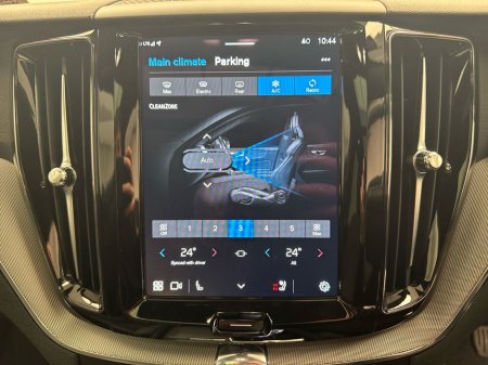 2024 Volvo XC60 - thumbnail 18