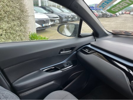 2021 Toyota C-HR - thumbnail 15