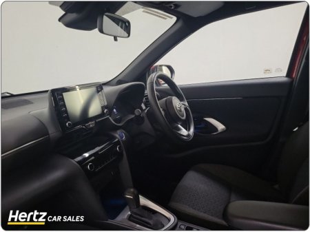 2023 Toyota Yaris Cross DESIGN HEV 1.5 Petrol Automatic €25,895 thumbnail