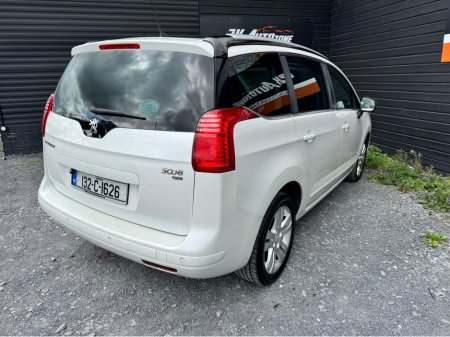 2013 Peugeot 5008 - thumbnail 5