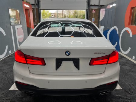 2018 BMW 5 Series - thumbnail 3