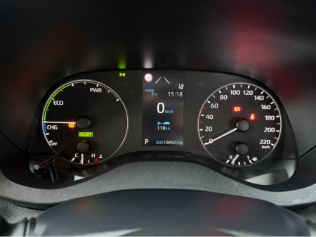 2023 Toyota Yaris 1.5 HYBRID LUNA..rear camera..warranty includedd €16,950 thumbnail