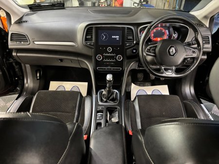 2017 Renault Megane - thumbnail 11