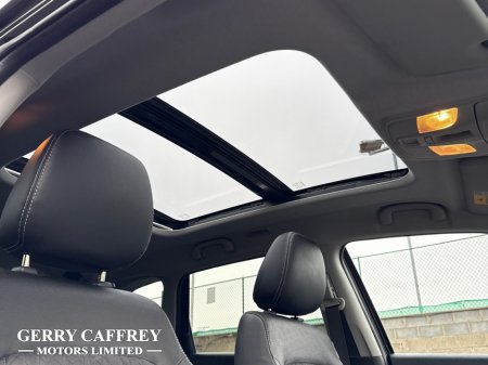 2020 Suzuki Vitara SZ5 1.4 Petrol Hybrid Manual - High Spec €18,450 thumbnail