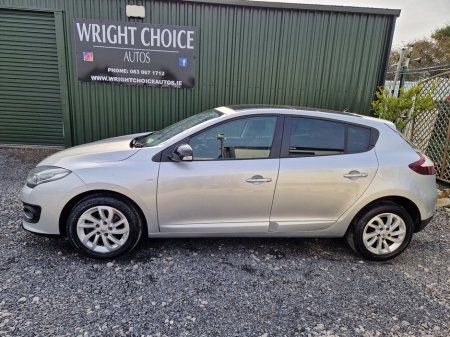 2016 Renault Megane - thumbnail 9