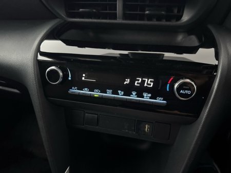 2023 Toyota Yaris Cross  €28,450 thumbnail