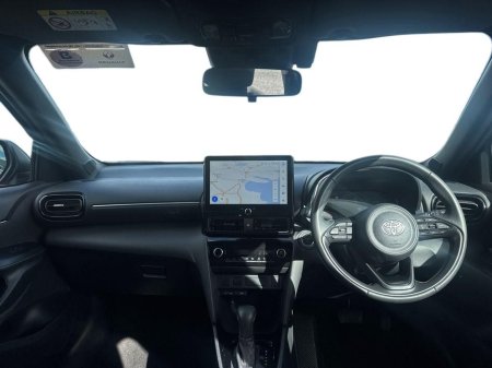 2025 Toyota Yaris Cross - photo 2