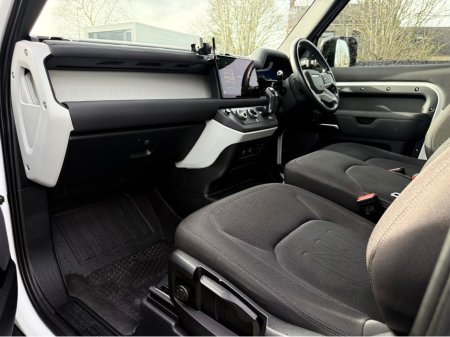 2021 Land Rover Defender - thumbnail 9