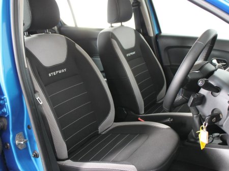 2017 Dacia Sandero 0.9tce (90) Laureate S/S 5DR €8,499 thumbnail