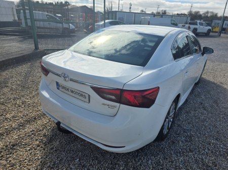 2017 Toyota Avensis 2.0 D-4D (143) Luna Navi €11,500