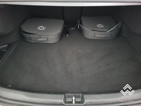 2025 Mercedes-Benz C Class C300e AMG Line €58,950 thumbnail