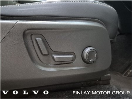 2023 Volvo XC40 - thumbnail 22