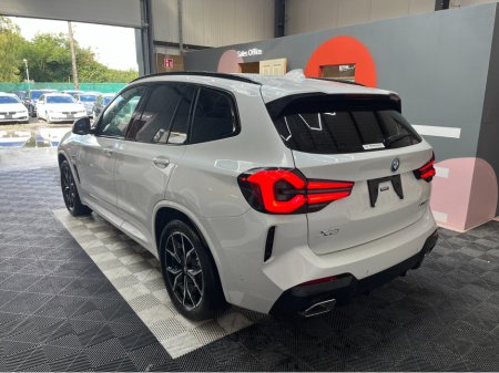 2022 BMW X3 2022 X3 30E M-SPORT PLUG-IN HYBRID  / 22k KMs / HEATED SEATS , REVERSE CAMERA , ADAPTIVE CRUISE & MORE €51,950