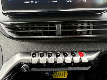 2021 Peugeot 3008 - thumbnail 23