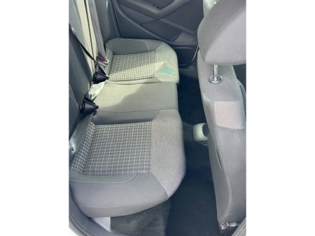 2015 Volkswagen Polo - thumbnail 9