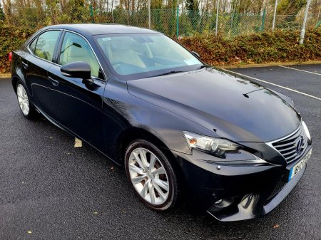 2016 Lexus IS 300 h  €13,999