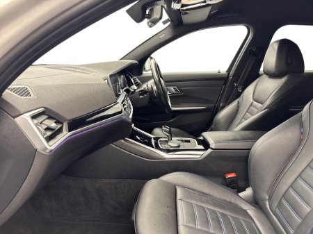 2022 BMW 3 Series - thumbnail 2