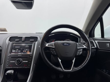 2015 Ford Mondeo - thumbnail 11