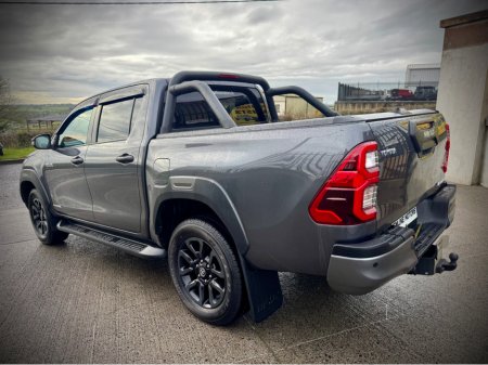 2022 Toyota Hilux INVINCIBLE X!! 2.8!! thumbnail