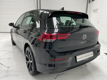 2021 Volkswagen Golf  €23,995 thumbnail