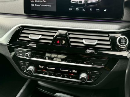 2022 BMW 5 Series - thumbnail 9