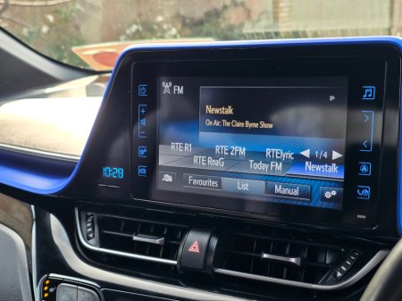 2019 Toyota C-HR - thumbnail 17