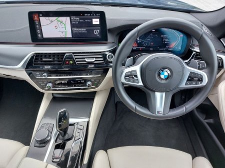 2024 BMW 5 Series - thumbnail 5