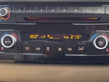 2017 BMW 3 Series - thumbnail 14