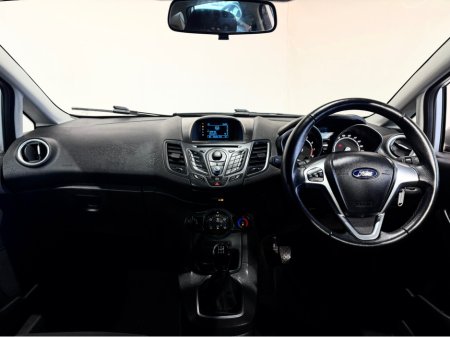 2014 Ford Fiesta ZETEC 1.25 60PS M5 4DR MCA €8,990 thumbnail