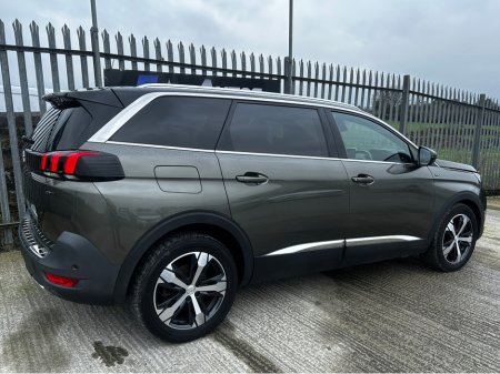 2020 Peugeot 5008 - thumbnail 8