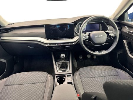 2025 Skoda Octavia - thumbnail 8