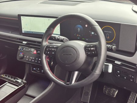 2025 Hyundai Tucson 1.6T Plug-in Hybrid N Line 5dr Auto €40,200 thumbnail