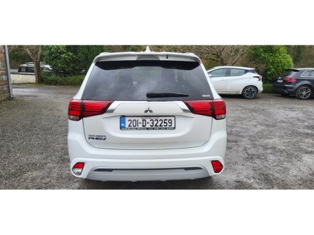 2020 Mitsubishi Outlander 2.4 DYNAMICS PHEV 221 €22,750 thumbnail