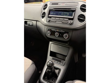 2014 Volkswagen Tiguan - thumbnail 12