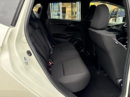 2017 Honda Fit 1.5L Petrol Hybrid Automatic thumbnail