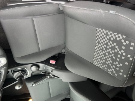 2013 Renault Megane - thumbnail 14