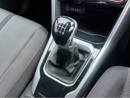 2023 Volkswagen T-Roc LIFE 2.0 TDI DIESEL €26,950 thumbnail
