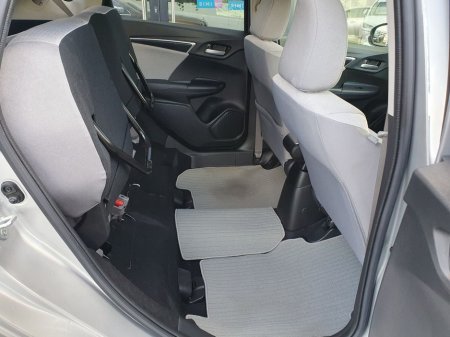 2016 Honda Fit 1.5 SELF CHARGING HYBRID €11,500 thumbnail