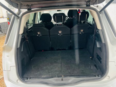 2016 Citroen Grand C4 Picasso BlueHDi 150 6-speed manual Exclusive+ €8,750 thumbnail