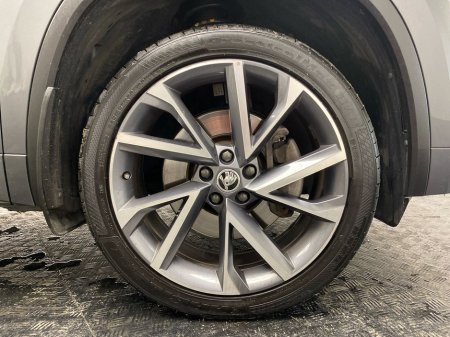 2023 Skoda Kodiaq 2.0 TDI 150HP DSG SportLine 7 Seat €47,995 thumbnail