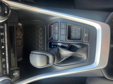 2024 Toyota Rav4 - thumbnail 12