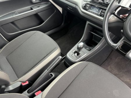 2015 Volkswagen up! - thumbnail 18