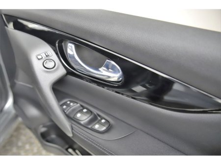 2018 Nissan Qashqai - thumbnail 23