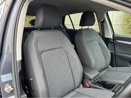 2022 Volkswagen Golf - thumbnail 11