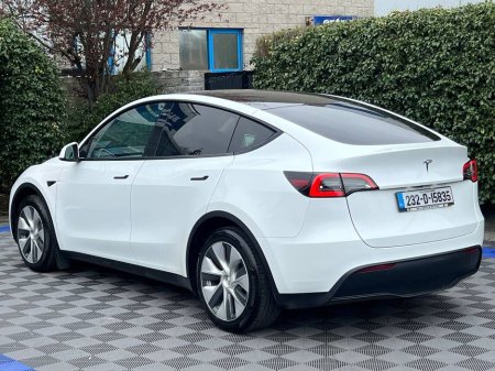 2023 Tesla Model Y - thumbnail 6