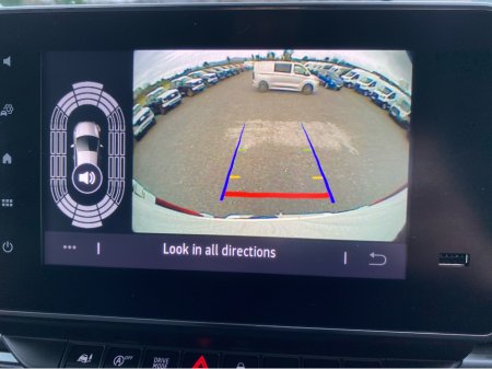 2024 Renault Trafic Red edition LWB 2.0 170BHP Automatic €31,500 thumbnail