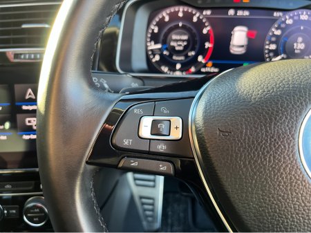 2019 Volkswagen Golf HIGHLINE AUTOMATIC 1.4 PETROL //LOW MILES//HIGH SPEC//REVERSE CAMERA//KEYLESS ENTRY//ADAPTIVE CRUISE CONTROL// €21,950 thumbnail