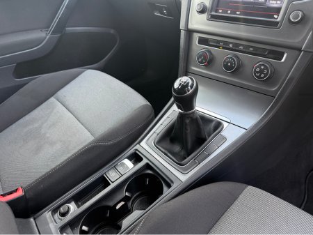 2016 Volkswagen Golf TRENDLINE 1.6 TDI MANUAL 5SPEED 5DR 90 90HP €13,450 thumbnail