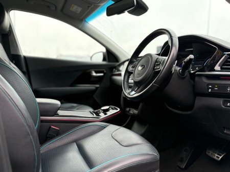 2020 Kia Niro 64 Kwh (Long Range ) €20,995 thumbnail